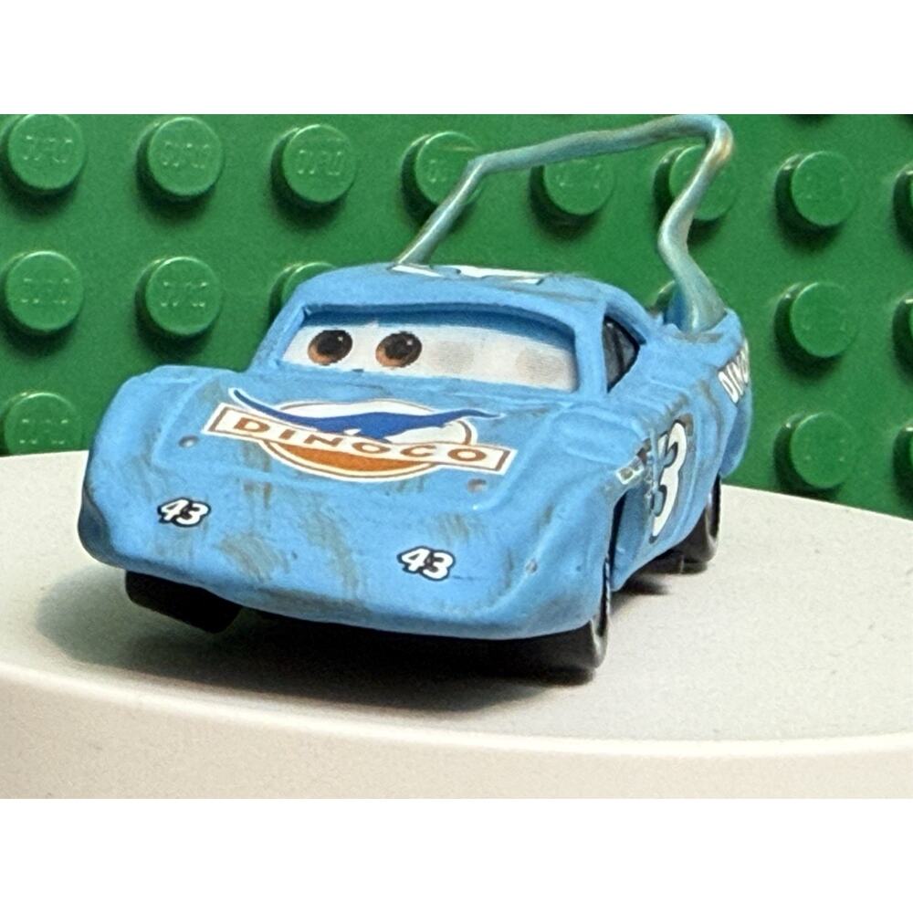 Disney Pixar Cars Damaged King #43 Mattel Lenticular Eyes 1:55 Die cast Metal